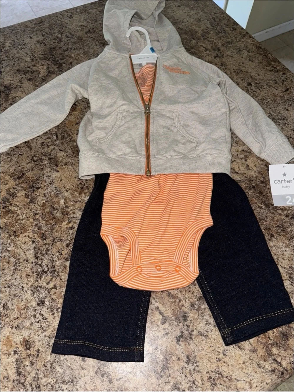 Carter's 3-Piece Set NWT Boys 24 Month Short Sleeve Shirt Pants Orange Outfit